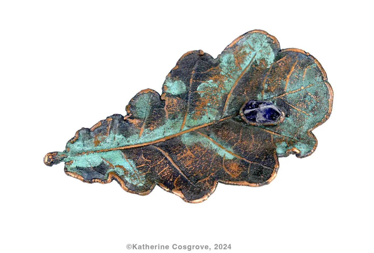 Copper Oak Leaf with Amethyst — Australian nature in copper, amethyst, copper, 7 × 4 cm